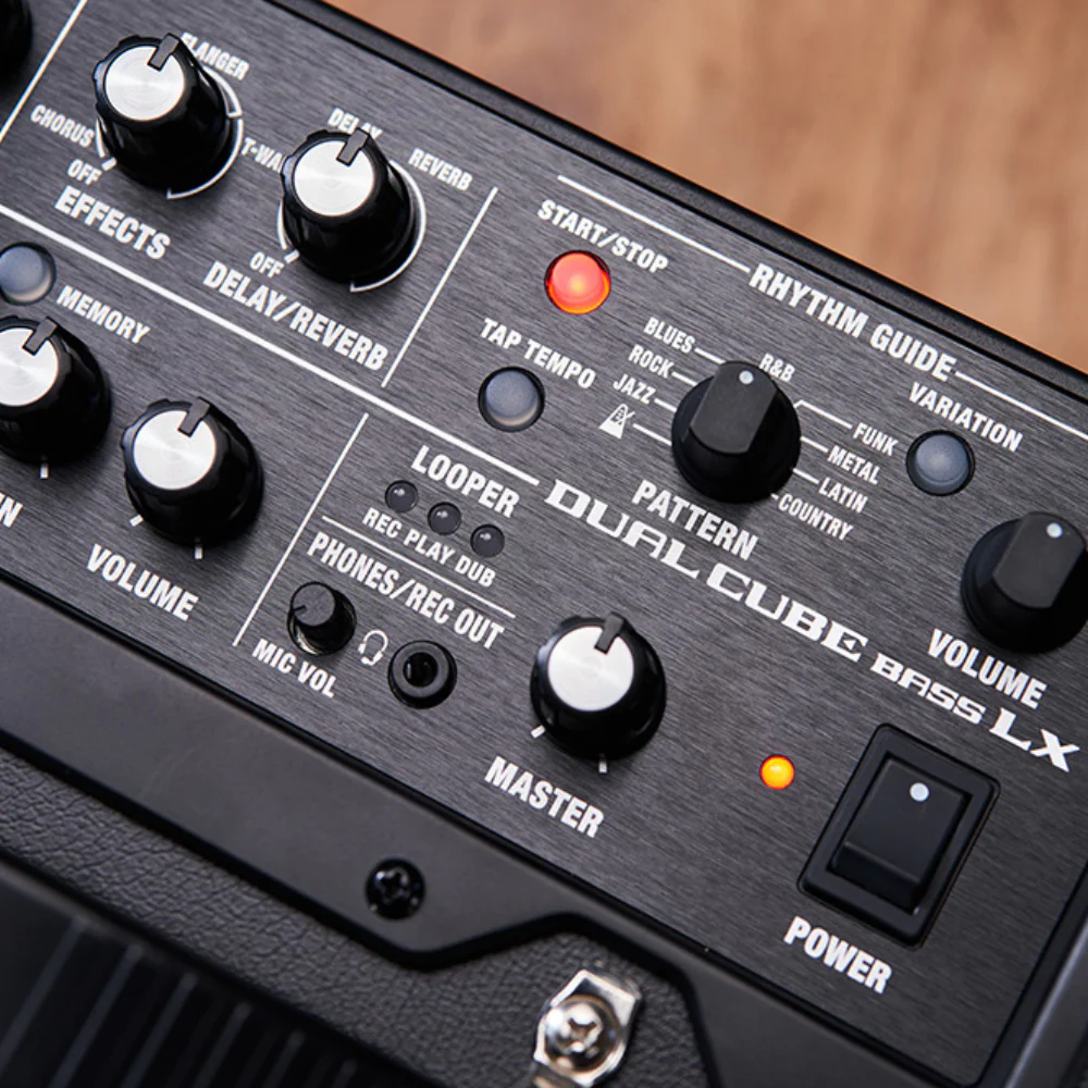 BOSS Dual Cube Bass DCB-LX Amplifier - Image 4