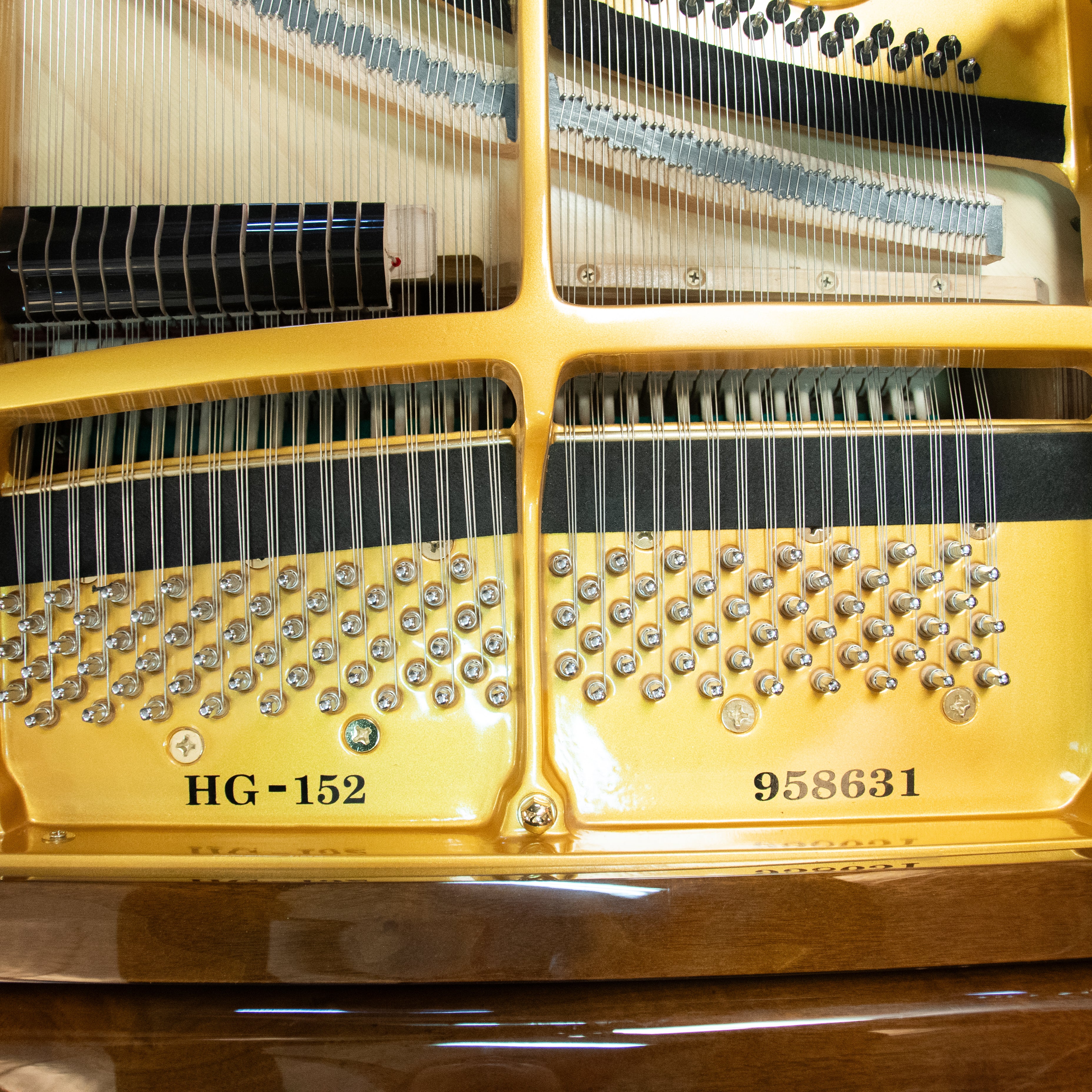 Heinrich HG-152 Grand Piano - WALNUT - Image 3