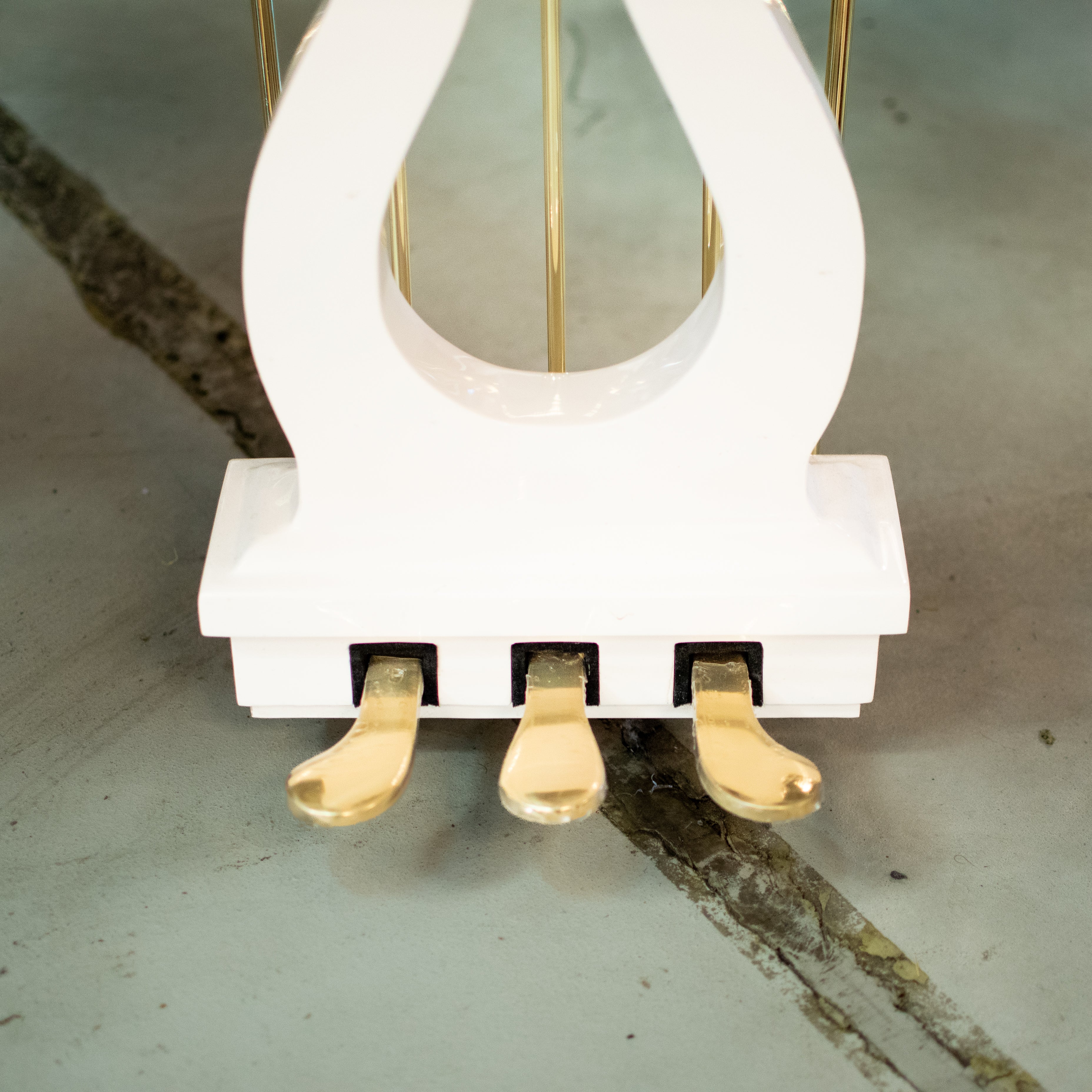 Heinrich HGP-152W WSP Grand Piano Curly legs - White - Image 5