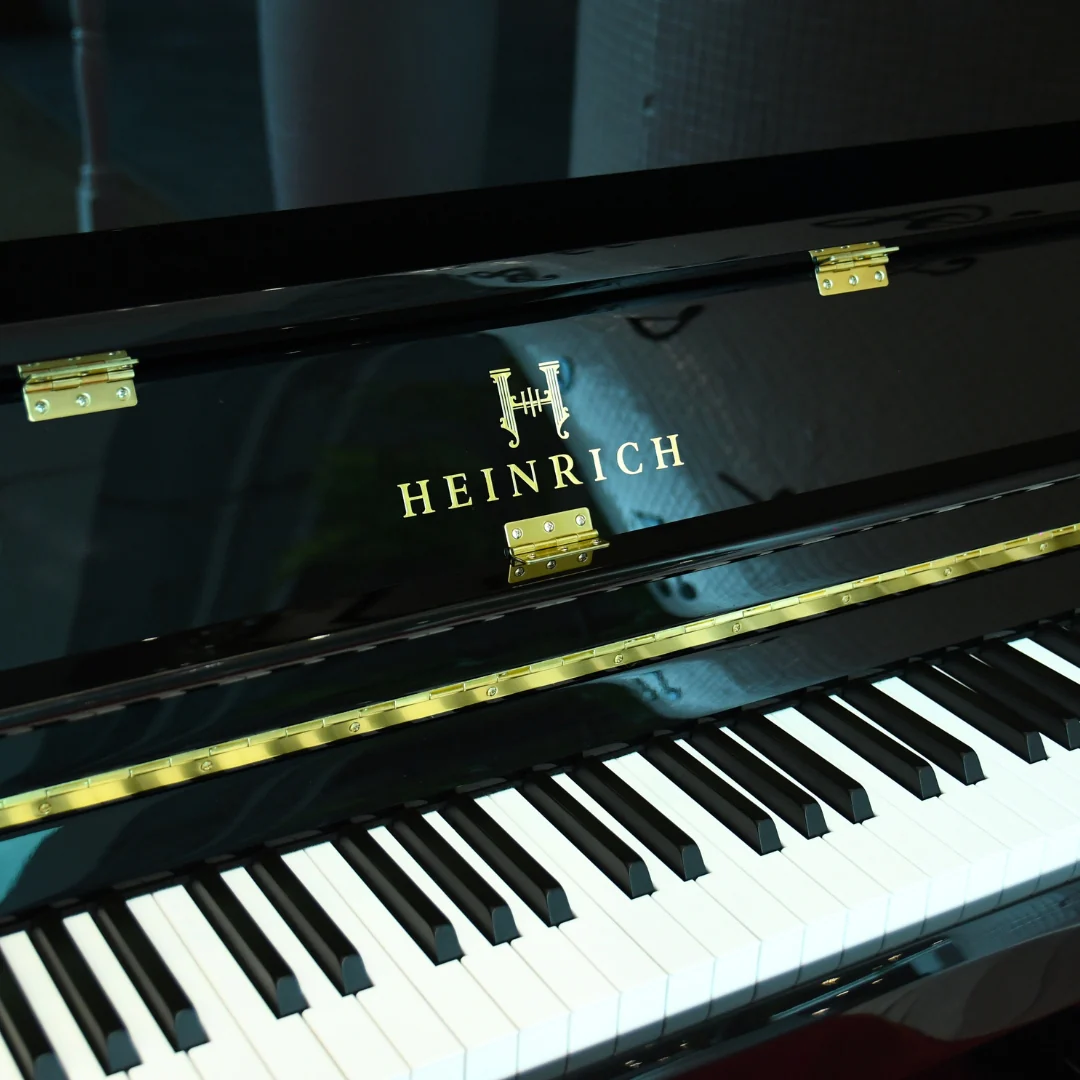 Heinrich HU-110 Upright Piano -  Black - Image 4