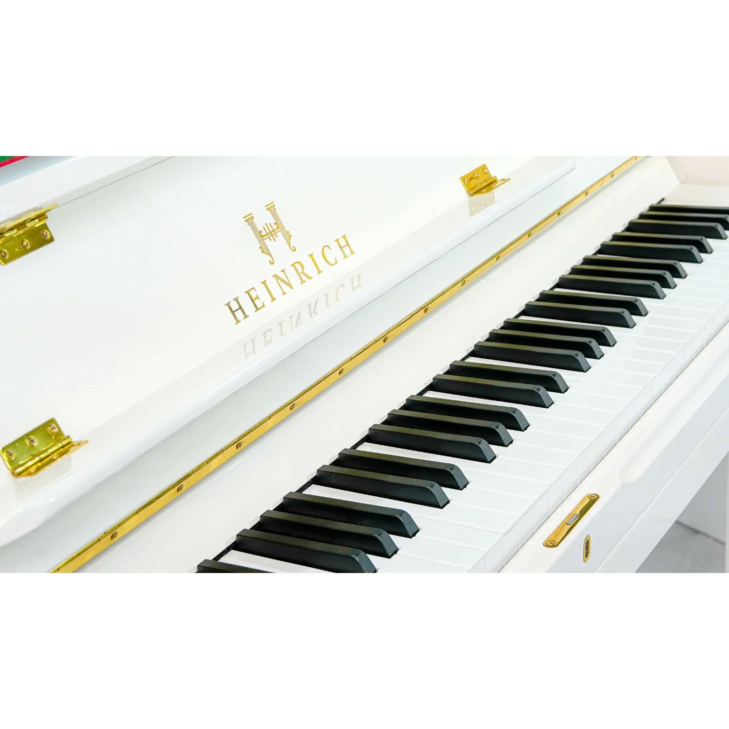 Heinrich HUP-121CW Upright Piano – Crystal White - Image 6