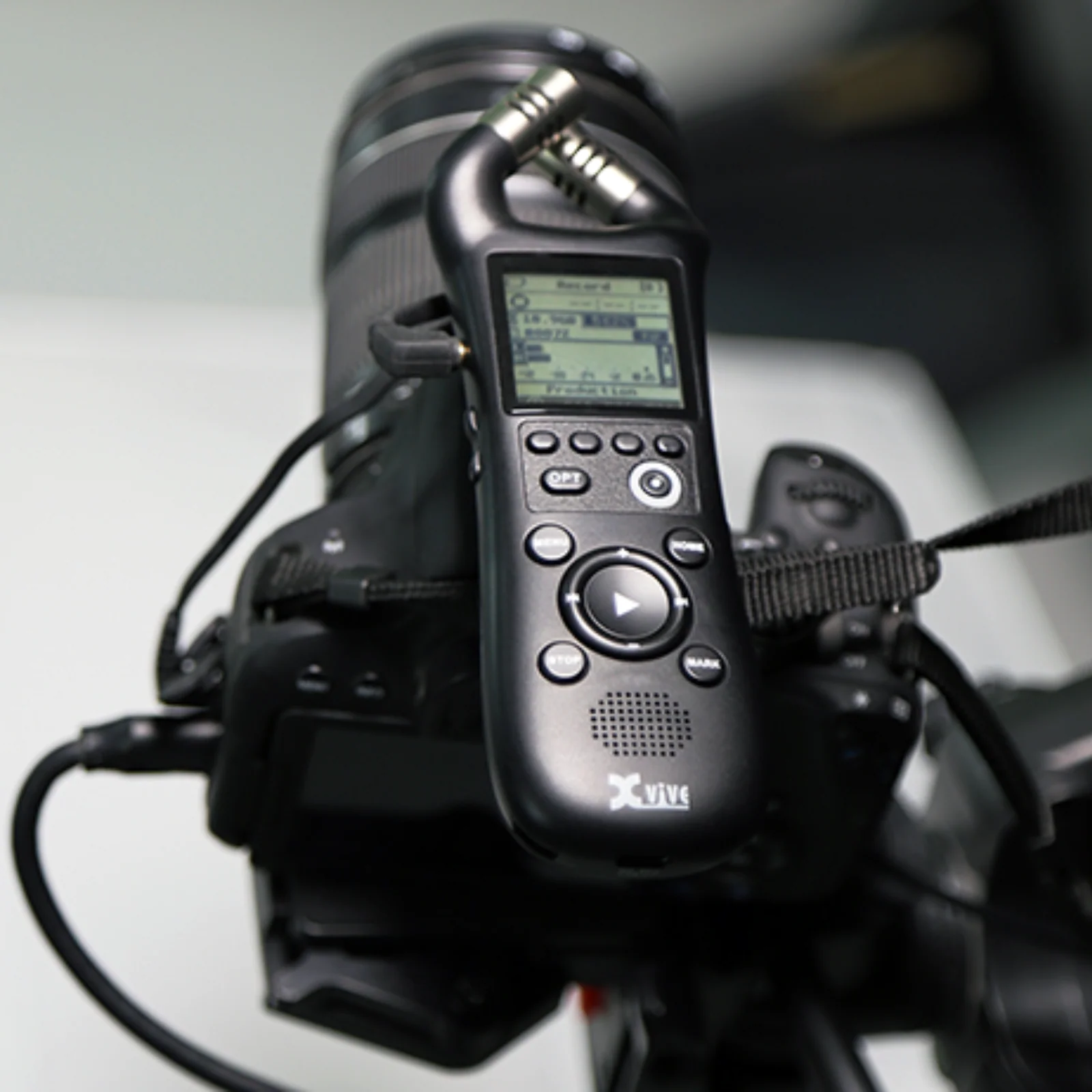 Xvive XV1‑R Portable Stereo Recorder - Image 5