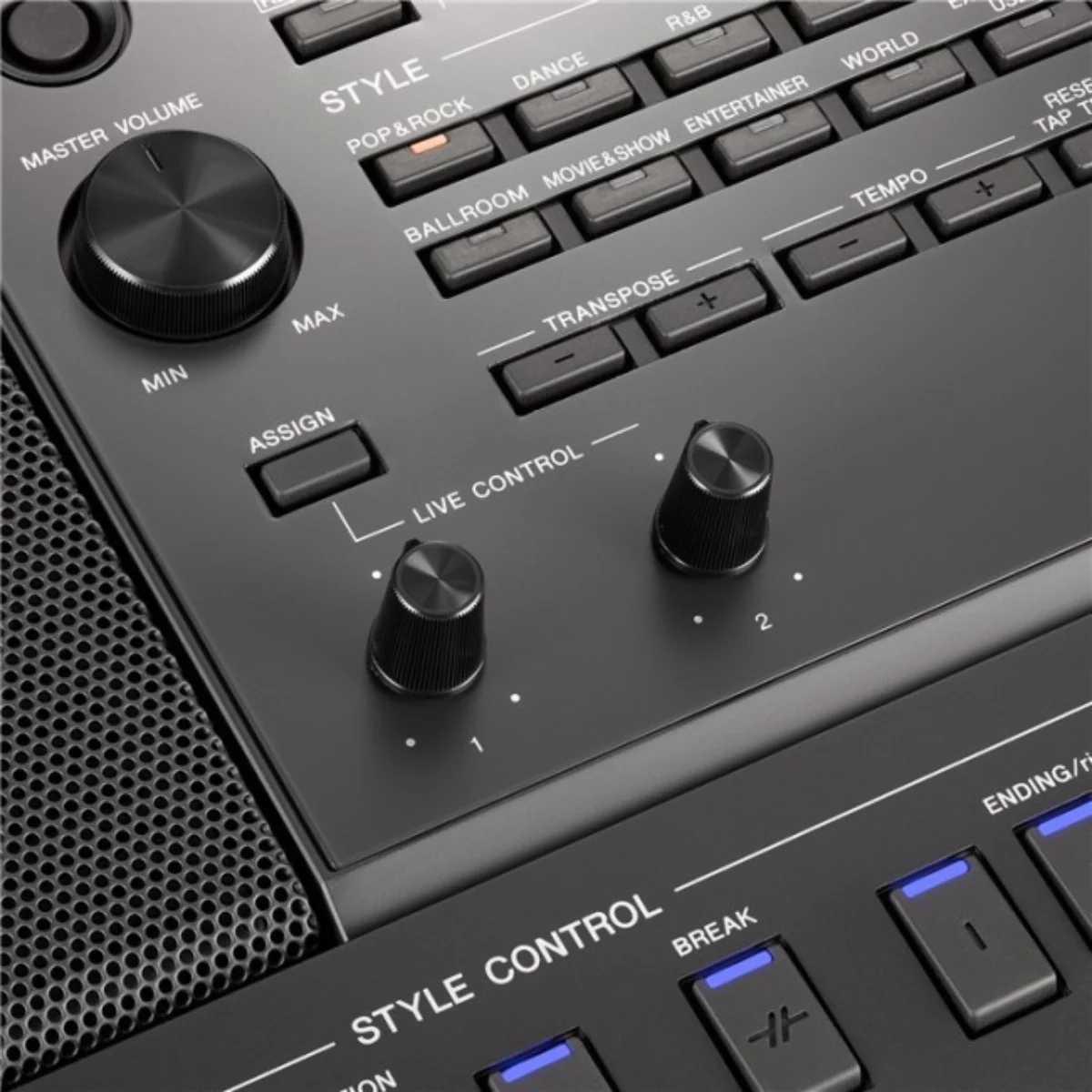 Yamaha PSR-SX700 Arranger Workstation - Image 4